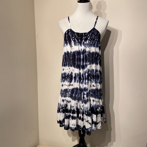 Raviya tie dye spaghetti strap crocheted trim flowy tunic style mini dress - Picture 2 of 10